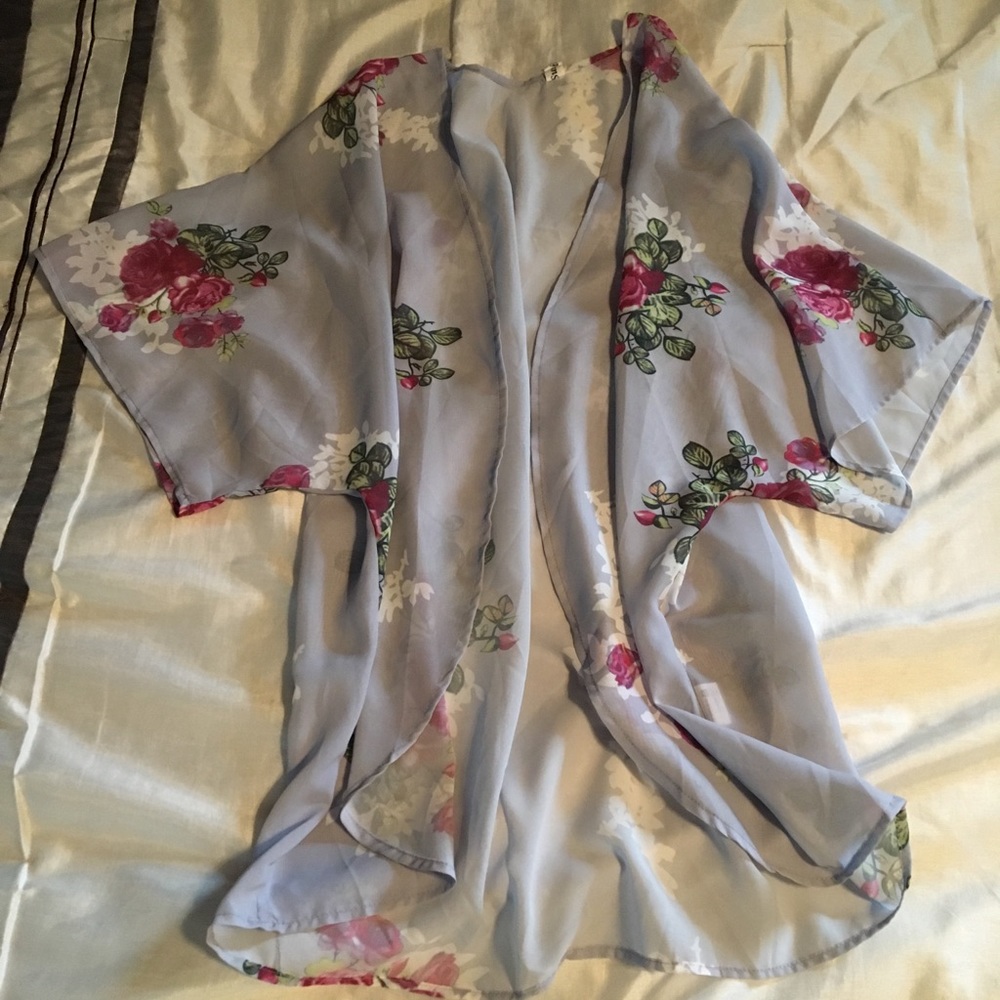 Very cute flowered comono!